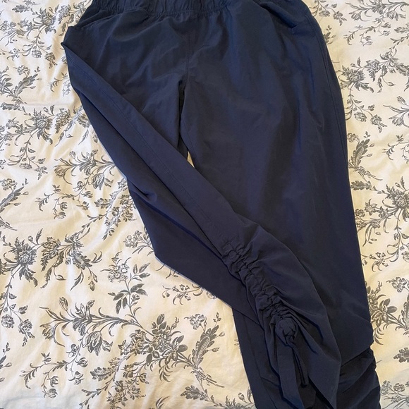 Buy 2 get 1- Navy athletic joggers - Picture 2 of 2